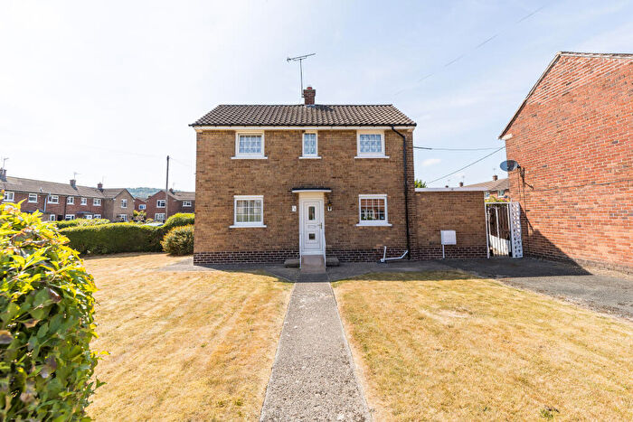 2 Bedroom End Of Terrace House For Sale In Queens Park, Mold, CH7