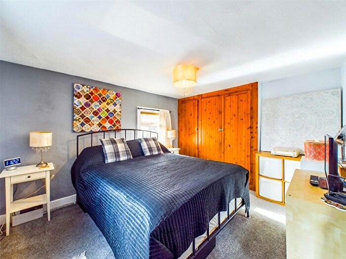 2 Bedroom Semi-Detached House For Sale In Purewell, Christchurch, Dorset, BH23