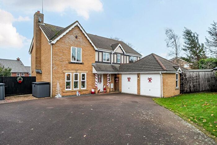 5 Bedroom Detached House For Sale In Teal Close, Rushden, NN10