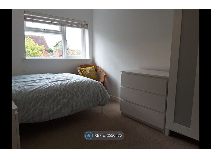 4 Bedroom Semi-Detached House To Rent In Broomfield, Guildford, GU2