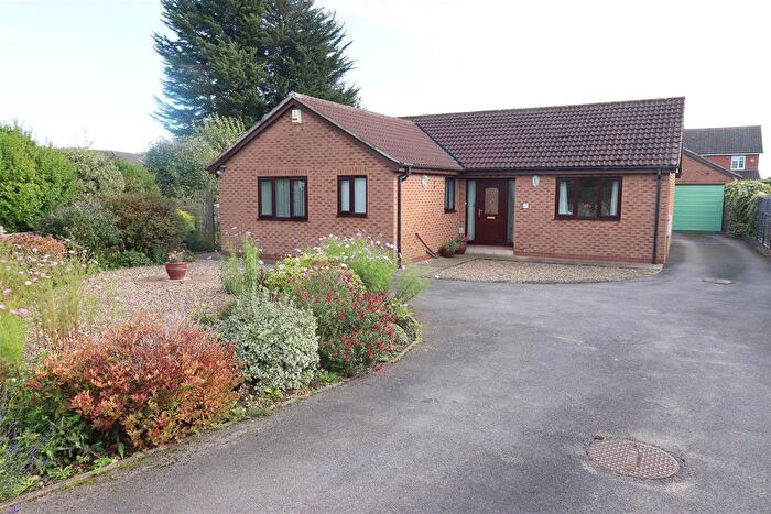 3 Bedroom Bungalow For Sale In Welton Road, Brough, HU15