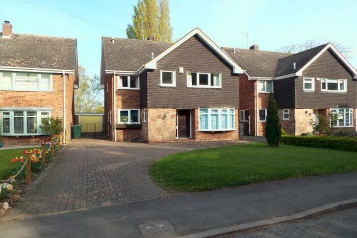 4 Bedroom Property To Rent In Main Street, Swadlincote, DE12