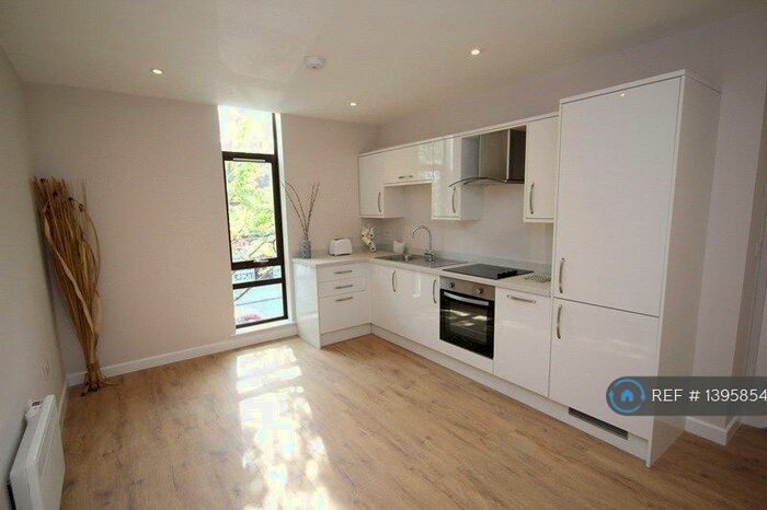 1 Bedroom Flat To Rent In Station Road, New Milton, BH25