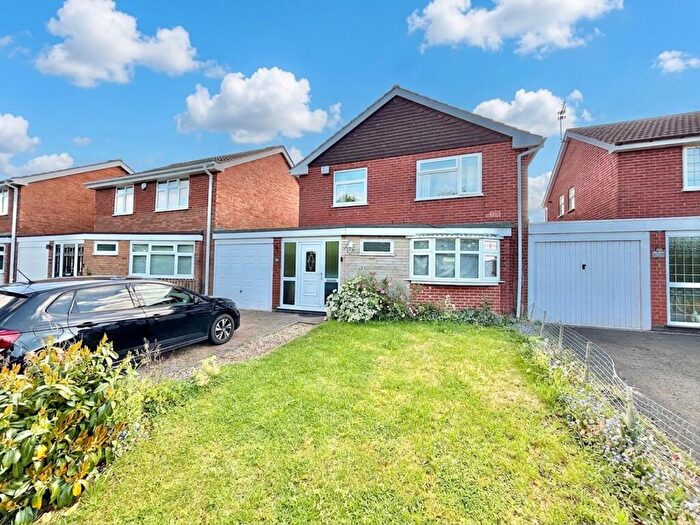 3 Bedroom House To Rent In Pallett Drive, Nuneaton, CV11