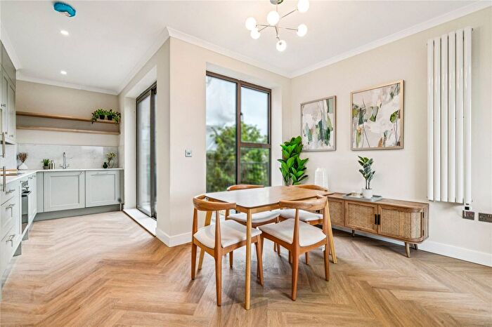 2 Bedroom Flat For Sale In Deburgh Road, SW19