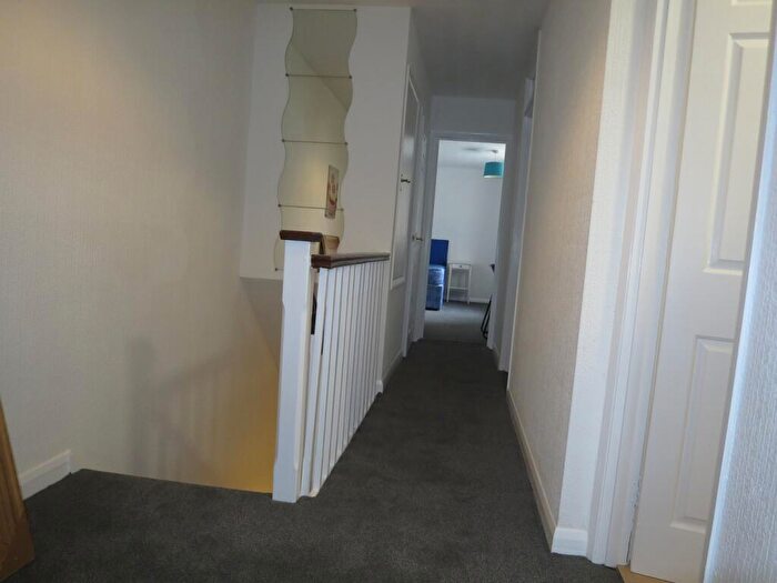 3 Bedroom House To Rent In Meadow Close, Nottingham, NG2