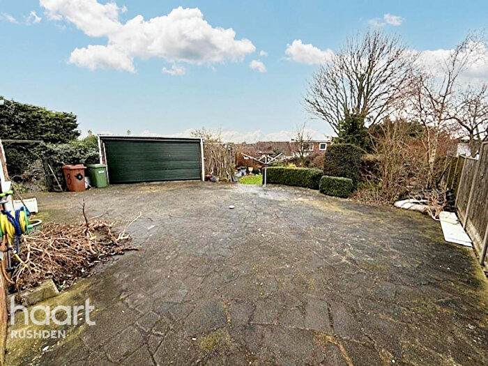 4 Bedroom Detached House For Sale In Chapmans Close, Wellingborough, NN29