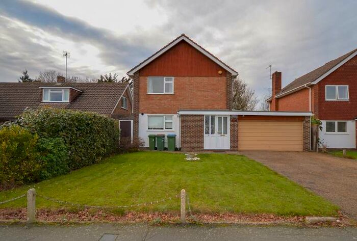 3 Bedroom Detached House To Rent In Silver Lane, Billingshurst, RH14