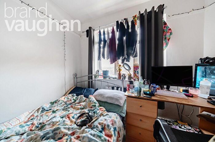 4 Bedroom Semi-Detached House To Rent In Widdicombe Way, Brighton, East Sussex, BN2