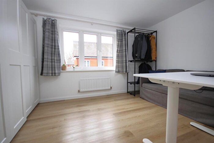 2 Bedroom Semi-Detached House For Sale In Campion Road, Curdridge, SO30