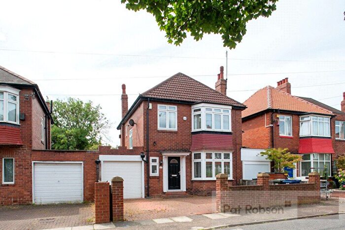 3 Bedroom Detached House To Rent In Grosvenor Avenue, Jesmond, Newcastle Upon Tyne, NE2