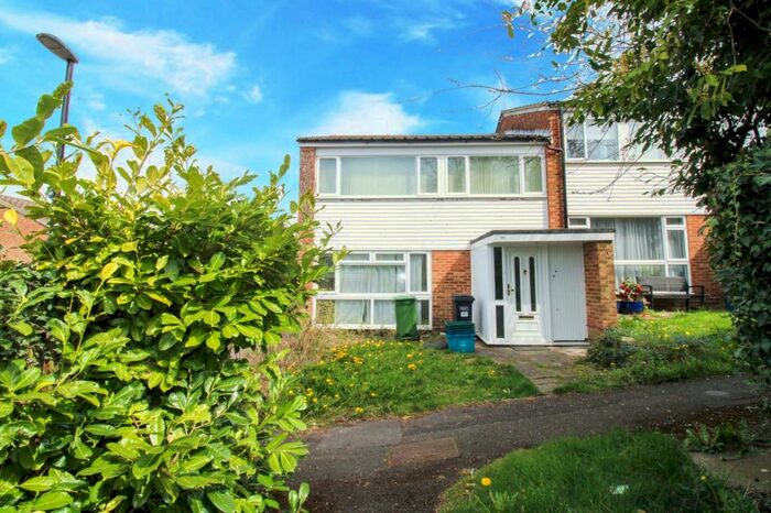 3 Bedroom End Of Terrace House To Rent In Osward, Court Wood Lane, Croydon, CR0