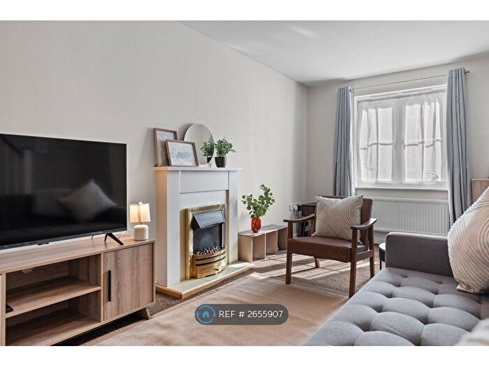 3 Bedroom Terraced House To Rent In Birkby Close, Hamilton, Leicester, LE5