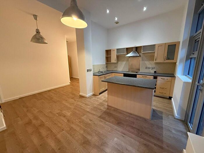 1 Bedroom Apartment To Rent In Platinum Apartments, Branston Street, B18