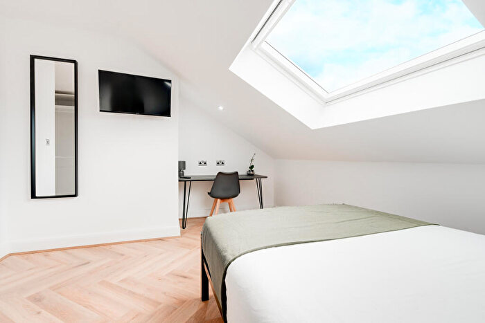 6 Bedroom Terraced House To Rent In Portman Road, Liverpool, Merseyside, L15