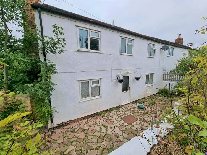 4 Bedroom Semi-Detached House For Sale In Aston Ingham Road, Kilcot, Newent GL18