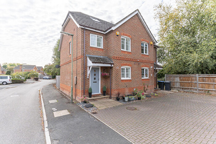3 Bedroom Semi Detached House For Sale In Chertsey, Surrey., KT16