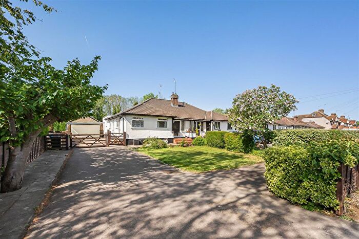3 Bedroom Semi-Detached House For Sale In Bray Road, Oldfield, Maidenhead, SL6