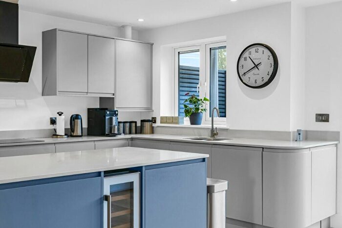 3 Bedroom End Of Terrace House For Sale In Station Road, Watton At Stone, SG14