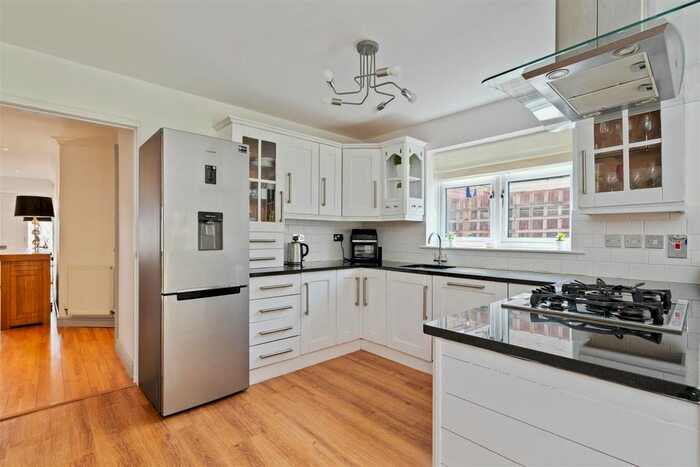 4 Bedroom Detached House For Sale In Mill Lane, Dorridge, Solihull, B93
