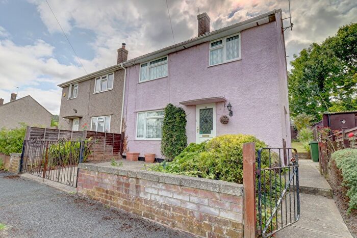 3 Bedroom Semi-Detached House For Sale In Woodfield Road, Princes Risborough, Buckinghamshire, HP27