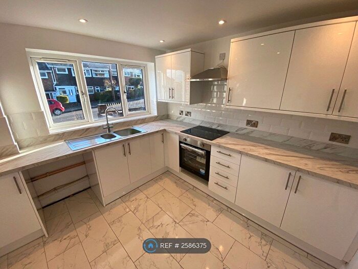 3 Bedroom Terraced House To Rent In Stoke-On-Trent, Stoke-On-Trent, ST4
