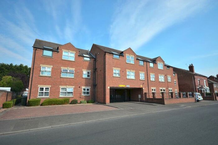 2 Bedroom Apartment To Rent In Flat, Porchester Court, NG3
