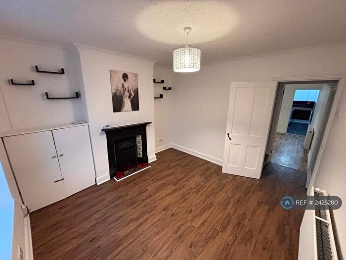 2 Bedroom Terraced House To Rent In Princes Street, Mansfield, NG18