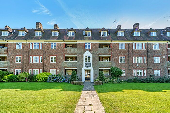 2 Bedroom Flat To Rent In Lyttelton Road, London, N2