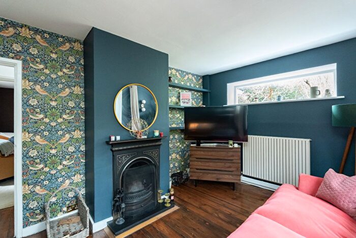 3 Bedroom Semi-Detached House For Sale In Harrow Road East, Dorking, RH4