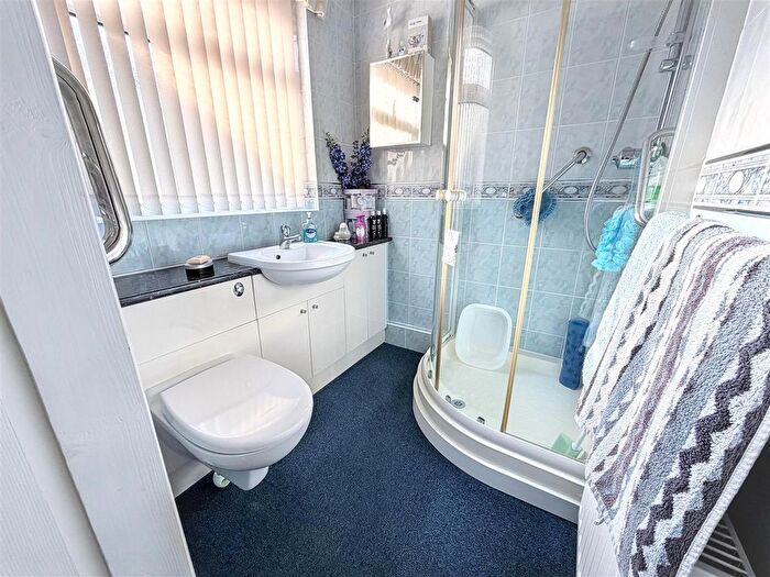 2 Bedroom Semi Detached Bungalow For Sale In Linford Avenue, Newport Pagnell, MK16