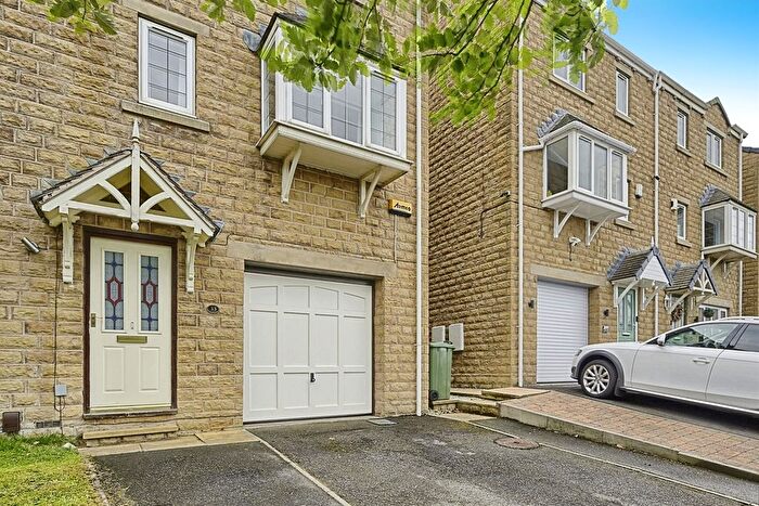 3 Bedroom Property For Sale In Banks Road, Linthwaite, Huddersfield, HD7