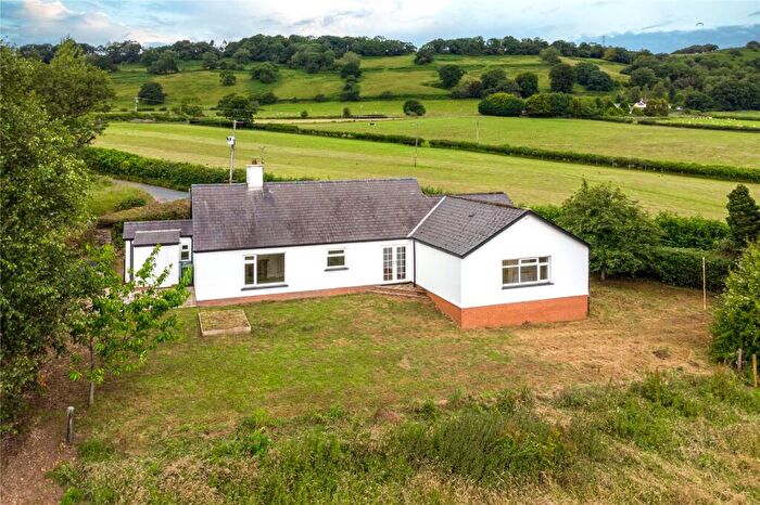 4 Bedroom Bungalow For Sale In Capel Gwilym Road, Thornhill, Cardiff, CF14