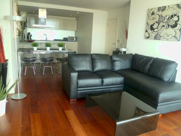 2 Bedroom Apartment To Rent In Beetham Tower, Deansgate, Manchester, M3