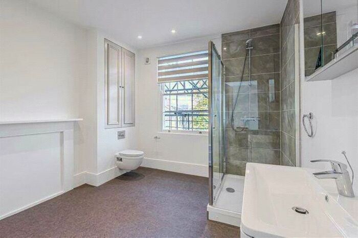 Apartment To Rent In Gloucester Crescent, Camden, London, NW1