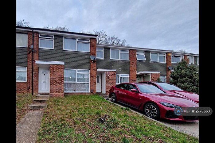 3 Bedroom Terraced House To Rent In Clovelly Way, Orpington, BR6