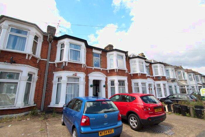 1 Bedroom Flat To Rent In Argyle Road Ilford, IG1
