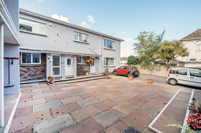 2 Bedroom Flat For Sale In Grosvenor Road, Paignton, Devon, TQ4