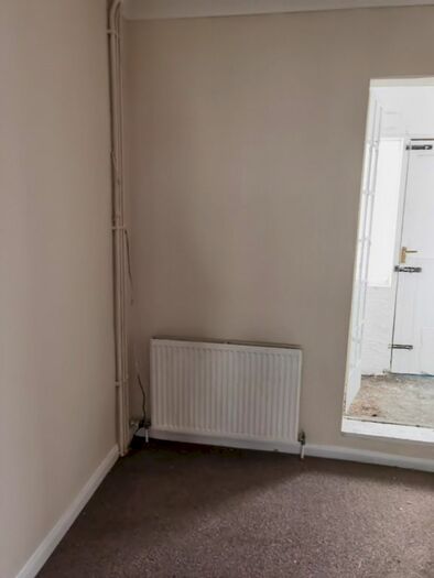 3 Bedroom Terraced House To Rent In St. Thomass Road, Hastings, TN34