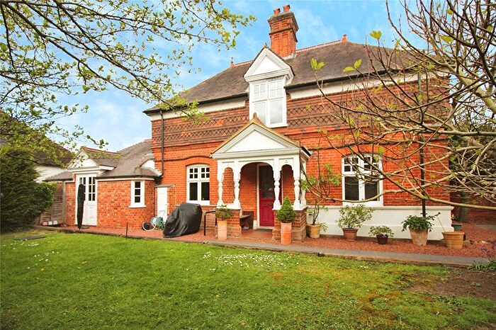 4 Bedroom Detached House For Sale In Southcote Lane, Reading, RG30