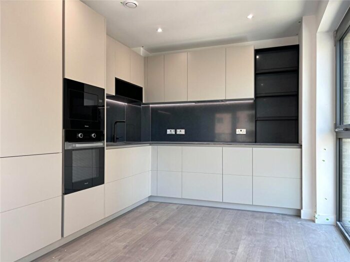 2 Bedroom Apartment To Rent In Darter House, Anax Street, Woodberry Down, N4