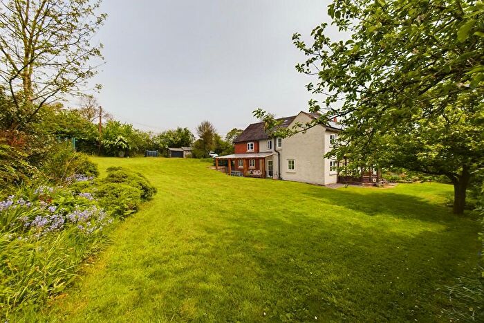 6 Bedroom Detached House For Sale In Taylors Lane, Stubwood, ST14