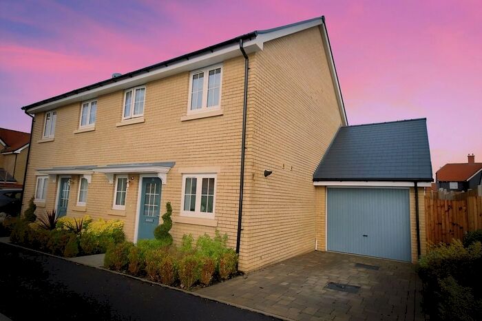3 Bedroom Semi-Detached House To Rent In St Lukes Way, Runwell, Wickford, SS11