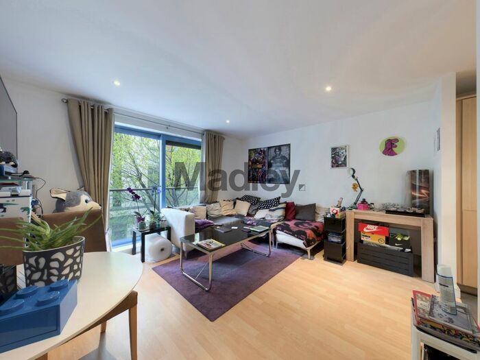 1 Bedroom Flat To Rent In Western Gateway, London, E16