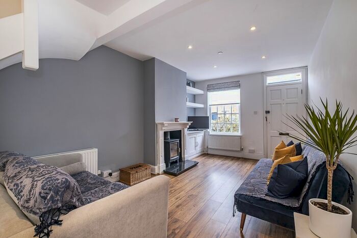 2 Bedroom Terraced House To Rent In Longfield Street, London, SW18