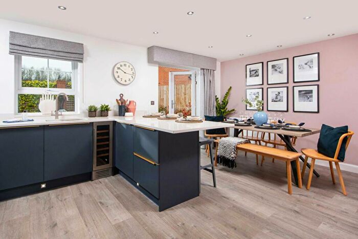 4 Bedroom Detached House For Sale In Waterhouse Way, Hampton Gardens, Peterborough, PE7