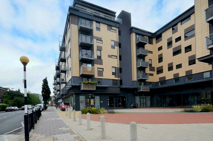 2 Bedroom Flat To Rent In Copenhagen Street, King's Cross, London, N1