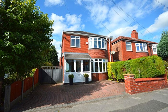 3 Bedroom Detached House For Sale In Cloister Road, Heaton Mersey, SK4