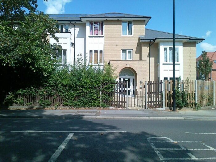 2 Bedroom Flat To Rent In Oakfield Gardens, Southampton, Hampshire, SO16