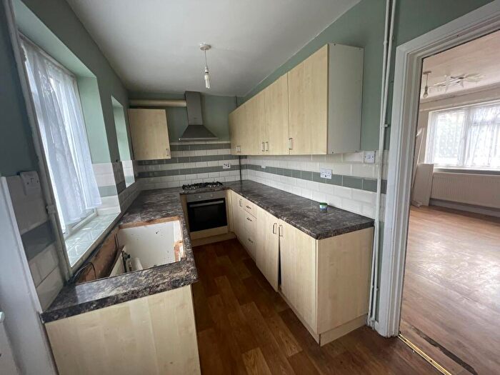 2 Bedroom Terraced House For Sale In Gladstone Road, Northampton, NN5